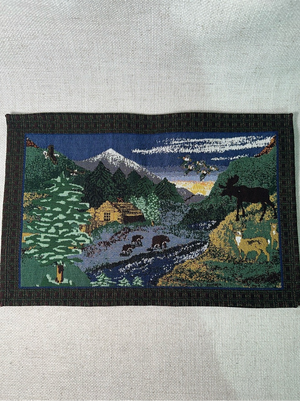 NWT 2 Tapestry Wildlife Bears Placemats 19x13 Cabin Rustic Countrycore